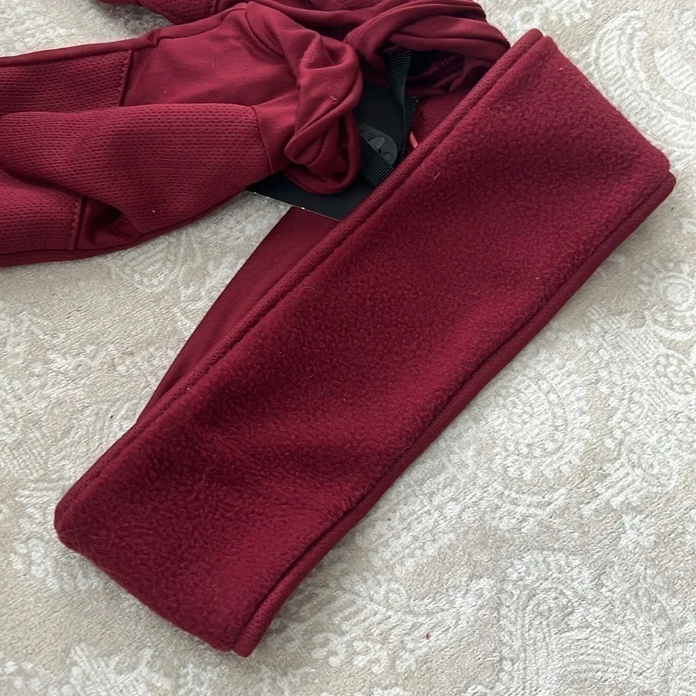 Brand New Under Armour Maroon Fleece Headband Earband & Mittens Set Running